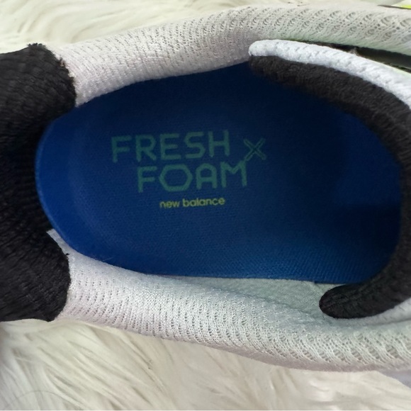 New Balance Fresh Foam X More v4 - Picture 14 of 14